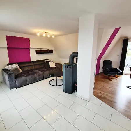 Dm & - Pfarrgasse 09 *